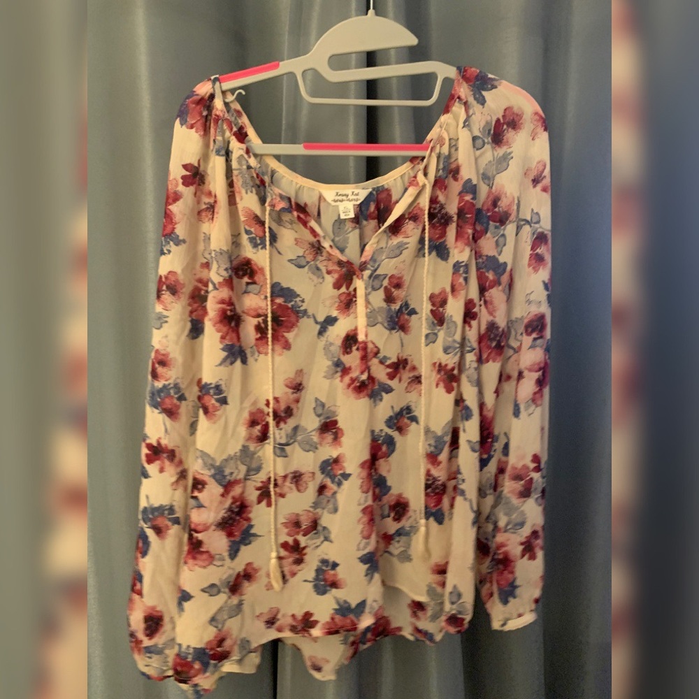 Feminine blouse